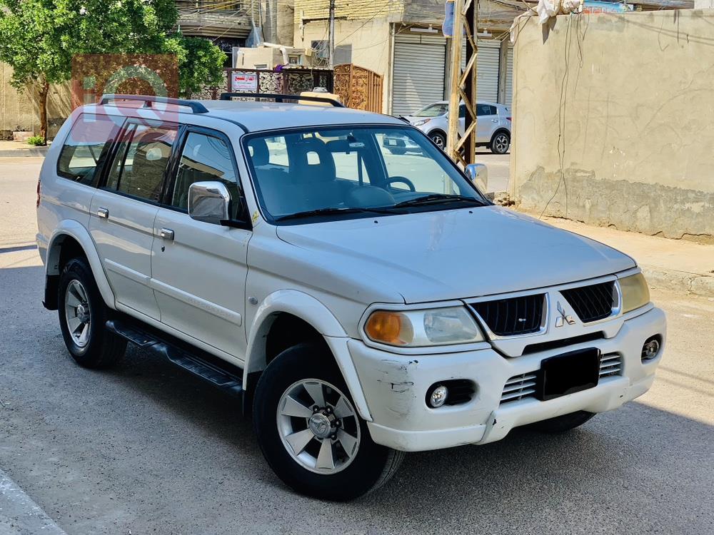 Mitsubishi Nativa